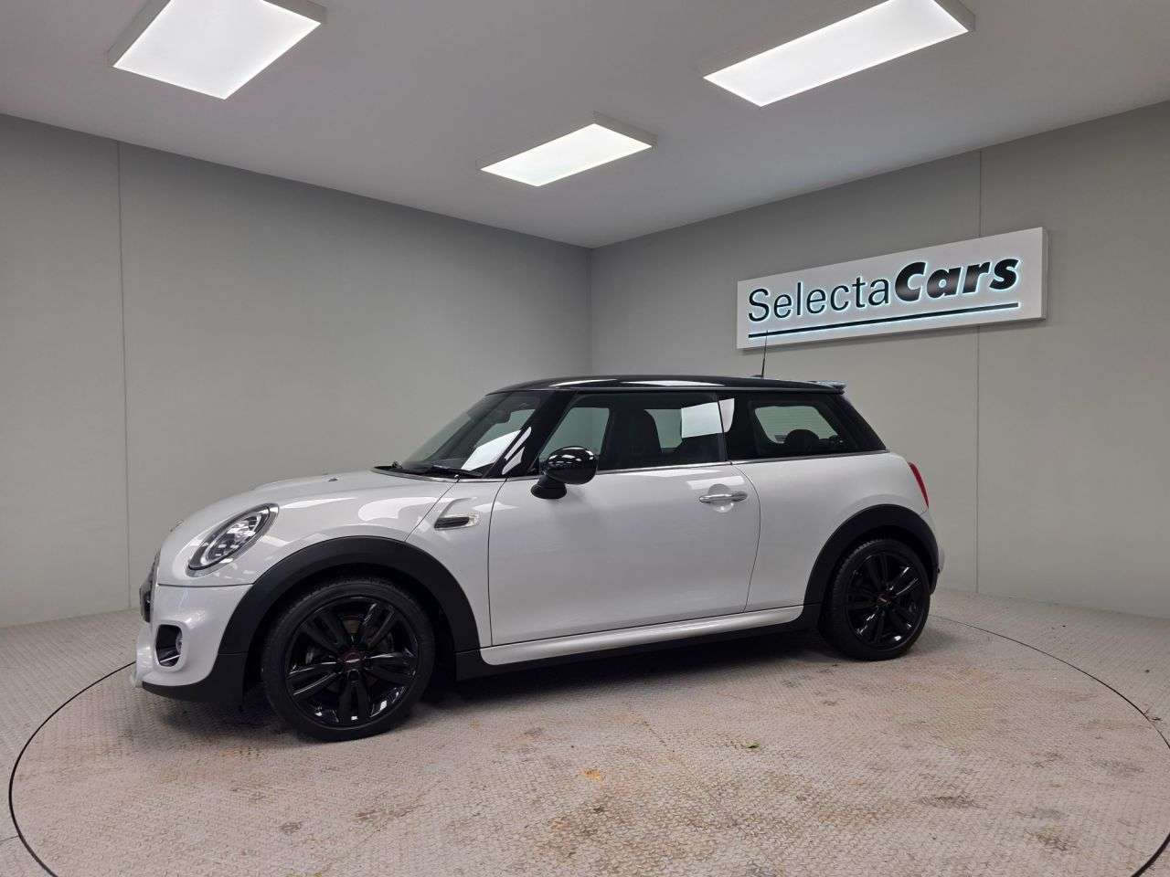 2018 MINI HATCH 2018 MINI HATCH