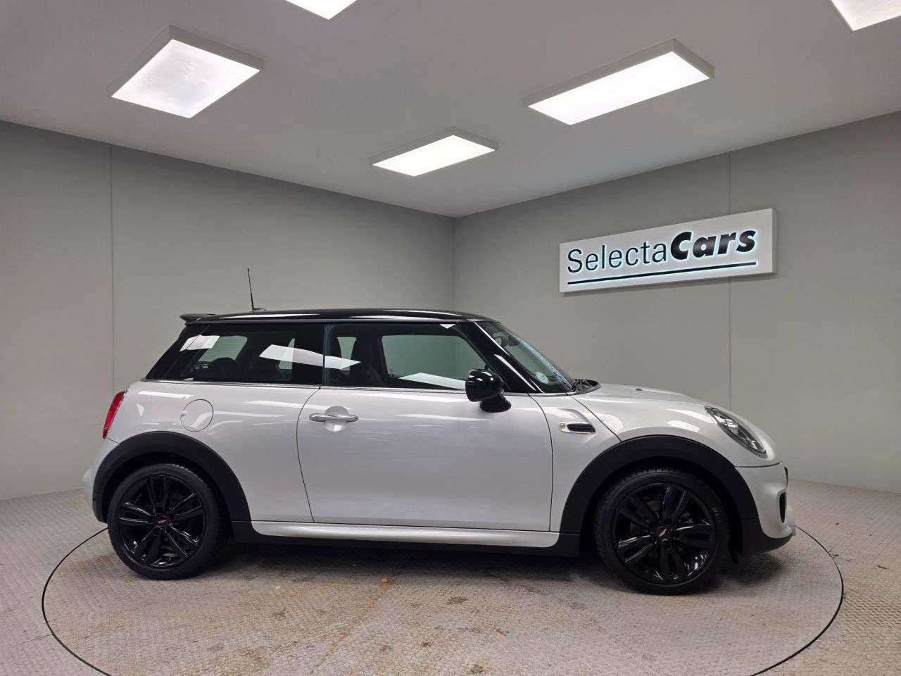 2018 MINI HATCH 2018 MINI HATCH