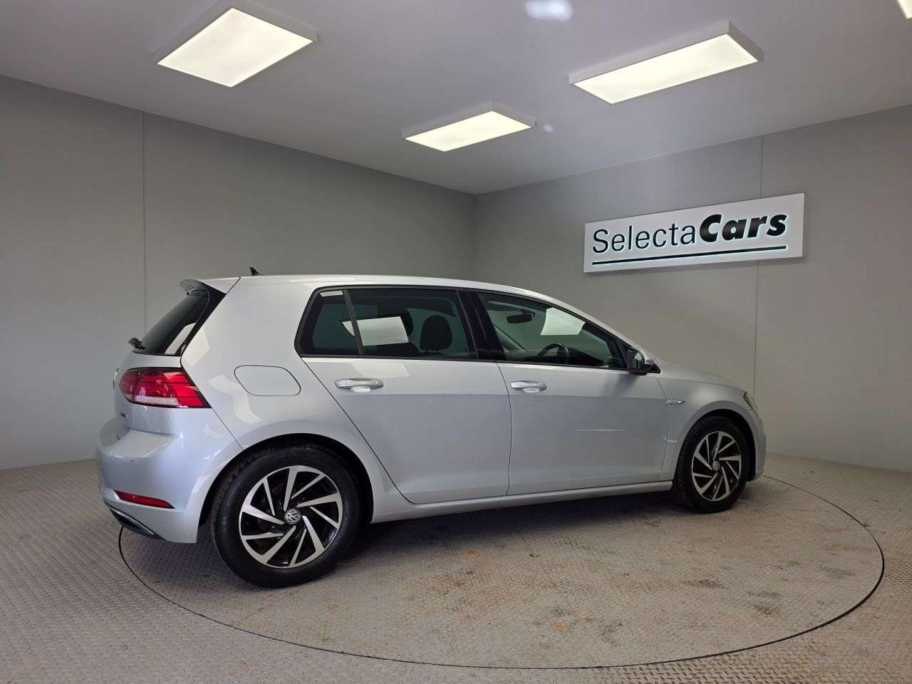 2019 VOLKSWAGEN GOLF 2019 VOLKSWAGEN GOLF