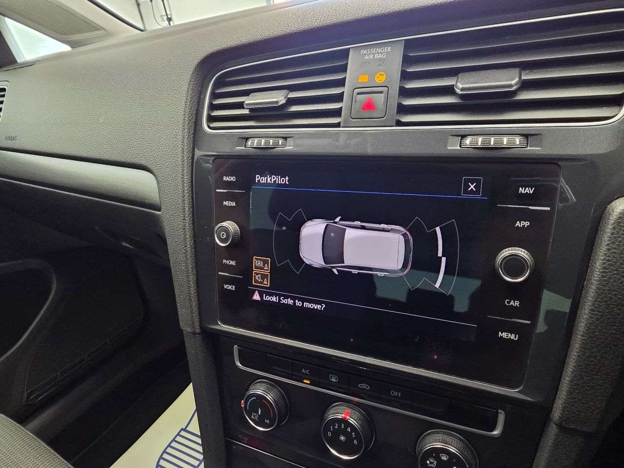 2019 VOLKSWAGEN GOLF 2019 VOLKSWAGEN GOLF