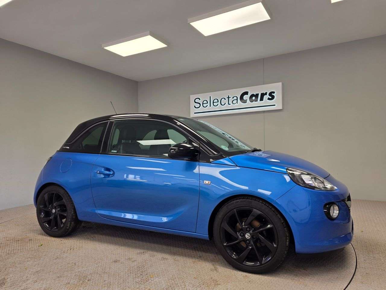 A 2017 VAUXHALL ADAM 1.2i ecoFLEX ENERGISED Hatchback 3dr Petrol Manual Euro 6 (s/s) (70 ps) A 2017 VAUXHALL ADAM 1.2i ecoFLEX ENERGISED Hatchback 3dr Petrol Manual Euro 6 (s/s) (70 ps)