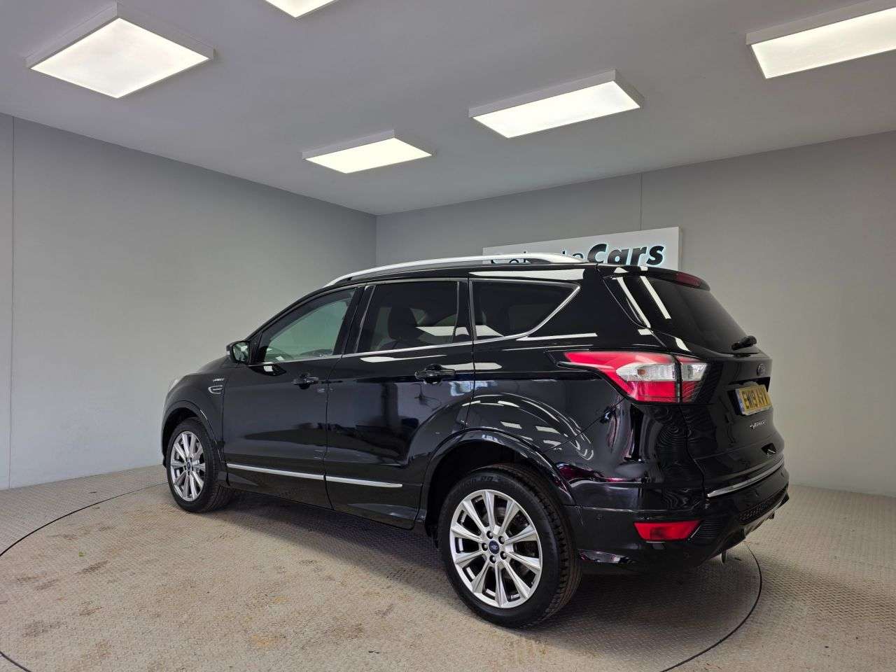 A 2019 FORD KUGA 2.0 TDCi Vignale SUV 5dr Diesel Manual Euro 6 (s/s) (150 ps) A 2019 FORD KUGA 2.0 TDCi Vignale SUV 5dr Diesel Manual Euro 6 (s/s) (150 ps)
