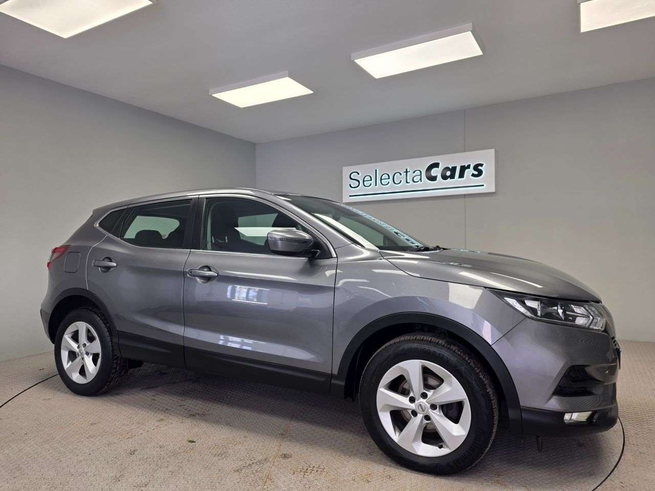A 2019 NISSAN QASHQAI 1.3 DIG-T Acenta Premium SUV 5dr Petrol Manual Euro 6 (s/s) (140 ps) A 2019 NISSAN QASHQAI 1.3 DIG-T Acenta Premium SUV 5dr Petrol Manual Euro 6 (s/s) (140 ps)
