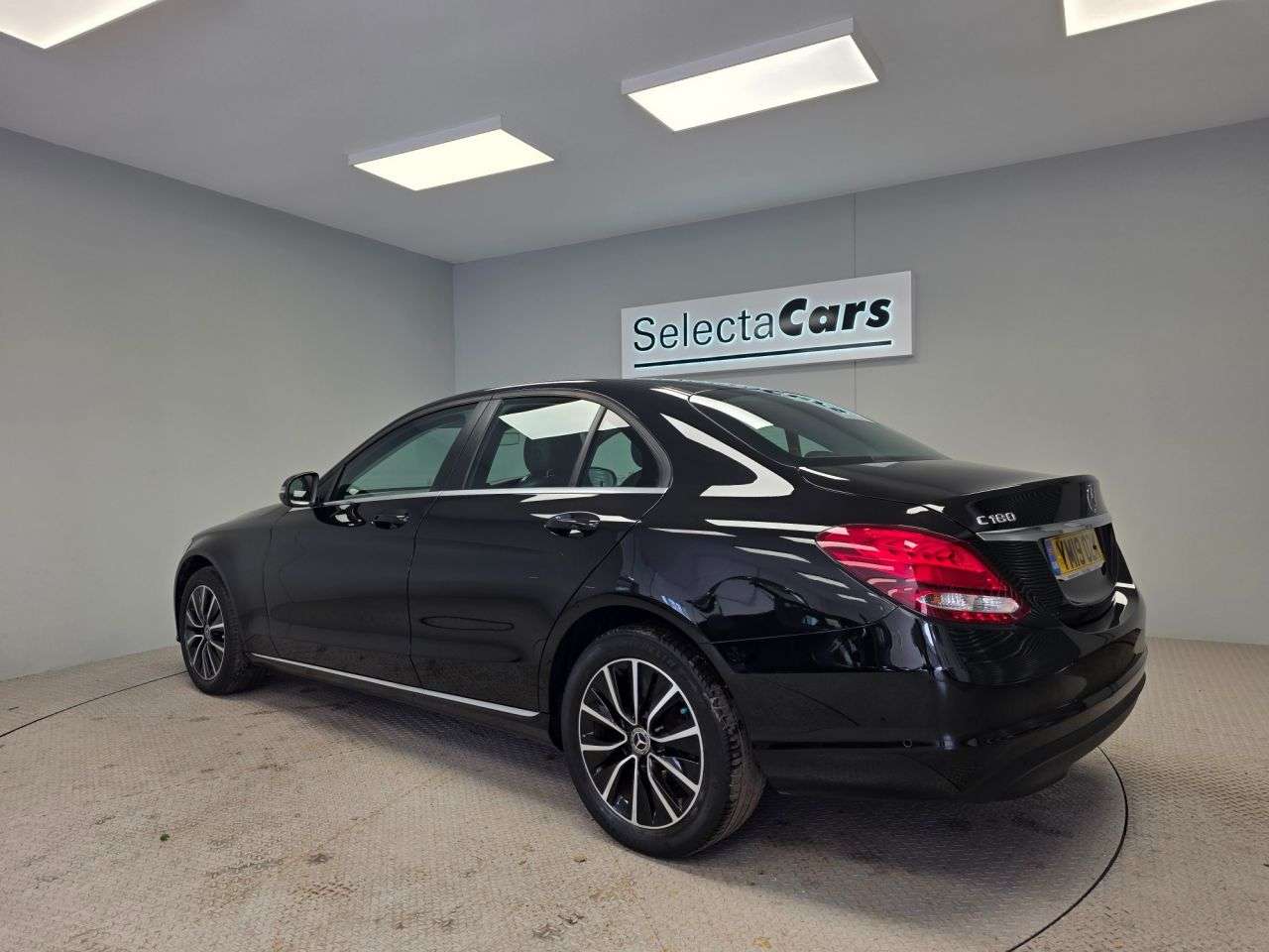 A 2019 MERCEDES-BENZ C-CLASS 1.6 C180 SE Saloon 4dr Petrol G-Tronic+ Euro 6 (s/s) (156 ps) A 2019 MERCEDES-BENZ C-CLASS 1.6 C180 SE Saloon 4dr Petrol G-Tronic+ Euro 6 (s/s) (156 ps)