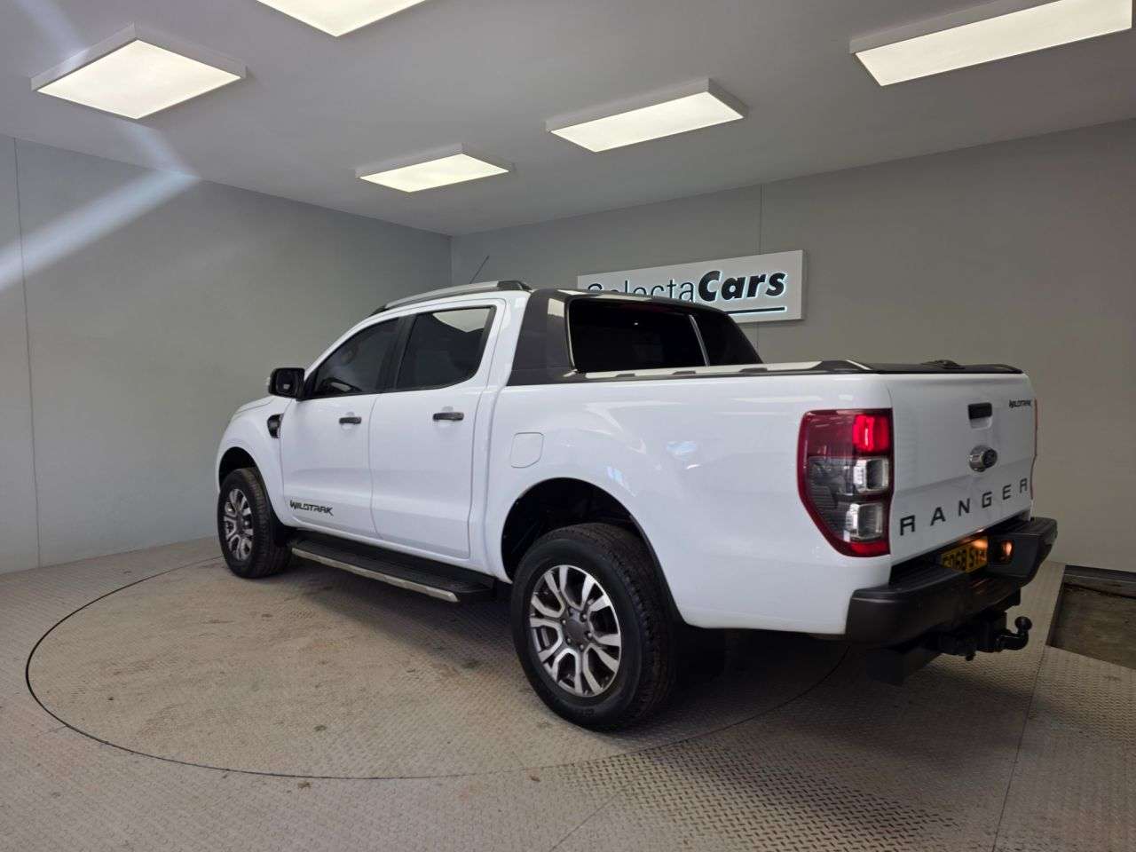 A 2018 FORD RANGER 3.2 TDCi Wildtrak Pickup Double Cab 4dr Diesel Auto 4WD Euro 5 (200 ps) A 2018 FORD RANGER 3.2 TDCi Wildtrak Pickup Double Cab 4dr Diesel Auto 4WD Euro 5 (200 ps)