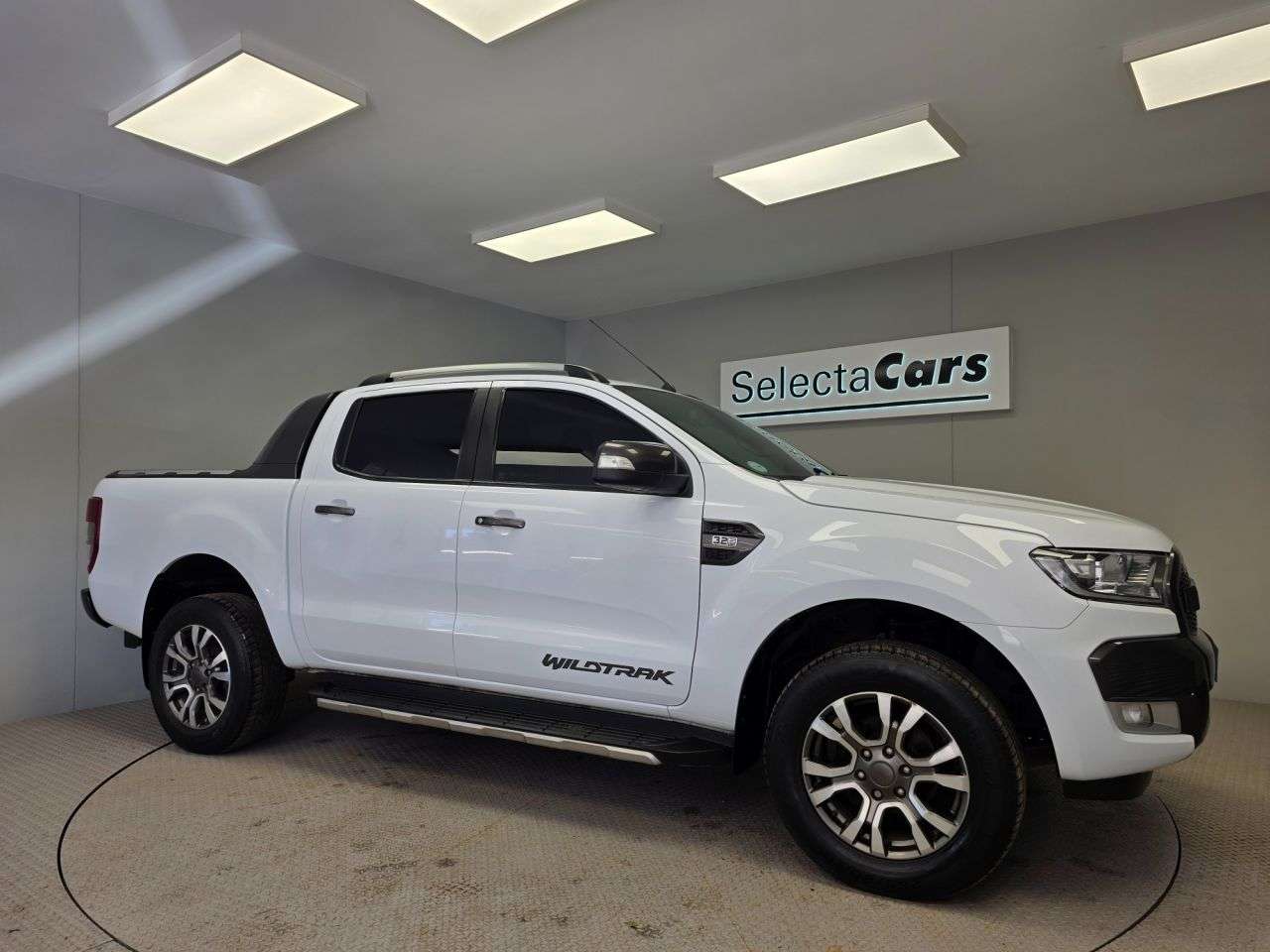 A 2018 FORD RANGER 3.2 TDCi Wildtrak Pickup Double Cab 4dr Diesel Auto 4WD Euro 5 (200 ps) A 2018 FORD RANGER 3.2 TDCi Wildtrak Pickup Double Cab 4dr Diesel Auto 4WD Euro 5 (200 ps)