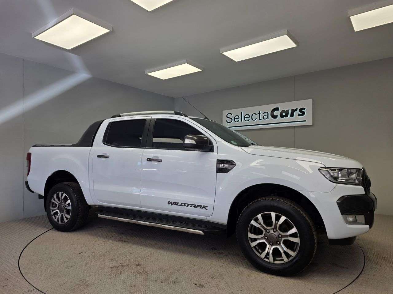 A 2018 FORD RANGER 3.2 TDCi Wildtrak Pickup Double Cab 4dr Diesel Auto 4WD Euro 5 (200 ps) A 2018 FORD RANGER 3.2 TDCi Wildtrak Pickup Double Cab 4dr Diesel Auto 4WD Euro 5 (200 ps)