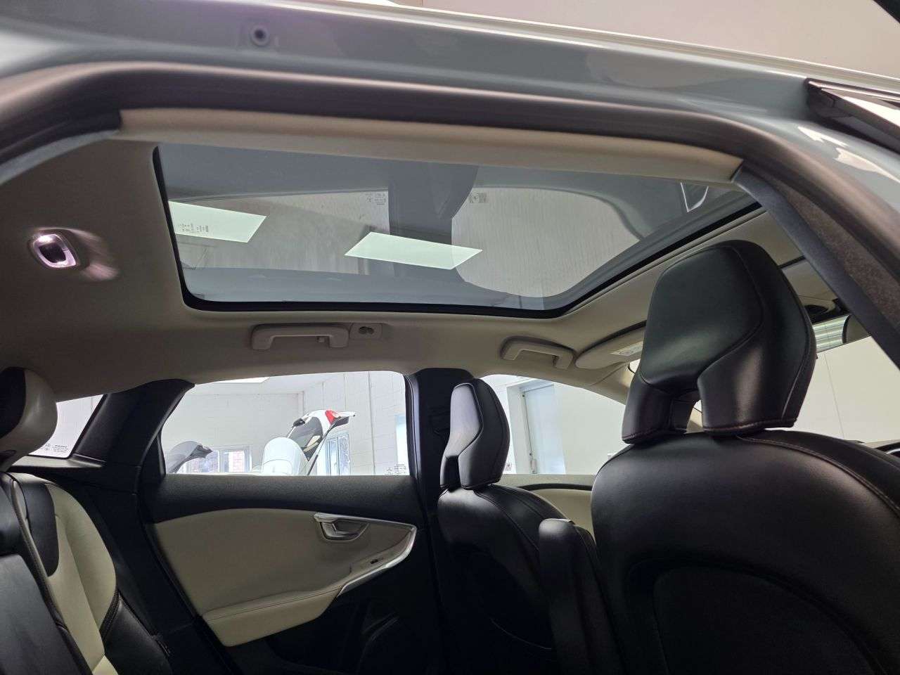 2016 VOLVO V40 CROSS COUNTRY 2016 VOLVO V40 CROSS COUNTRY