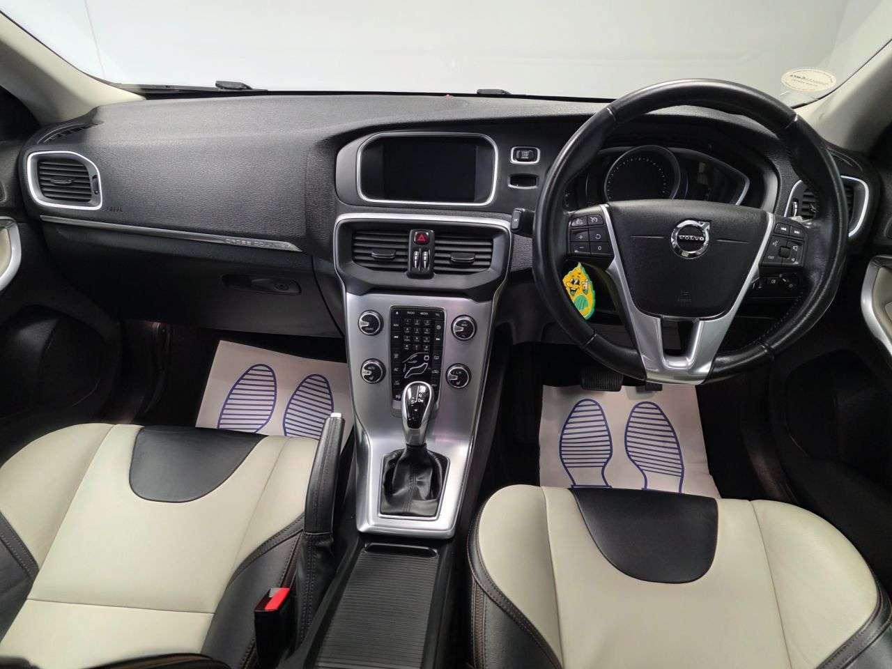 2016 VOLVO V40 CROSS COUNTRY 2016 VOLVO V40 CROSS COUNTRY