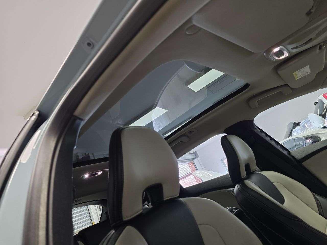 2016 VOLVO V40 CROSS COUNTRY 2016 VOLVO V40 CROSS COUNTRY