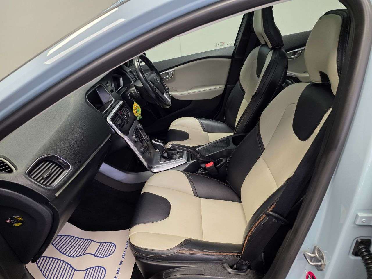 2016 VOLVO V40 CROSS COUNTRY 2016 VOLVO V40 CROSS COUNTRY