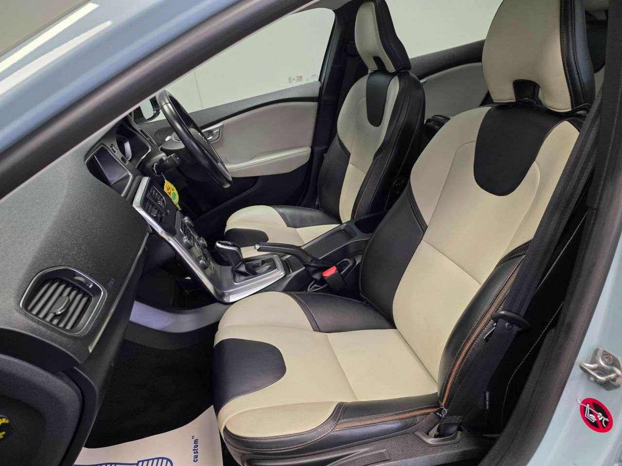 2016 VOLVO V40 CROSS COUNTRY 2016 VOLVO V40 CROSS COUNTRY