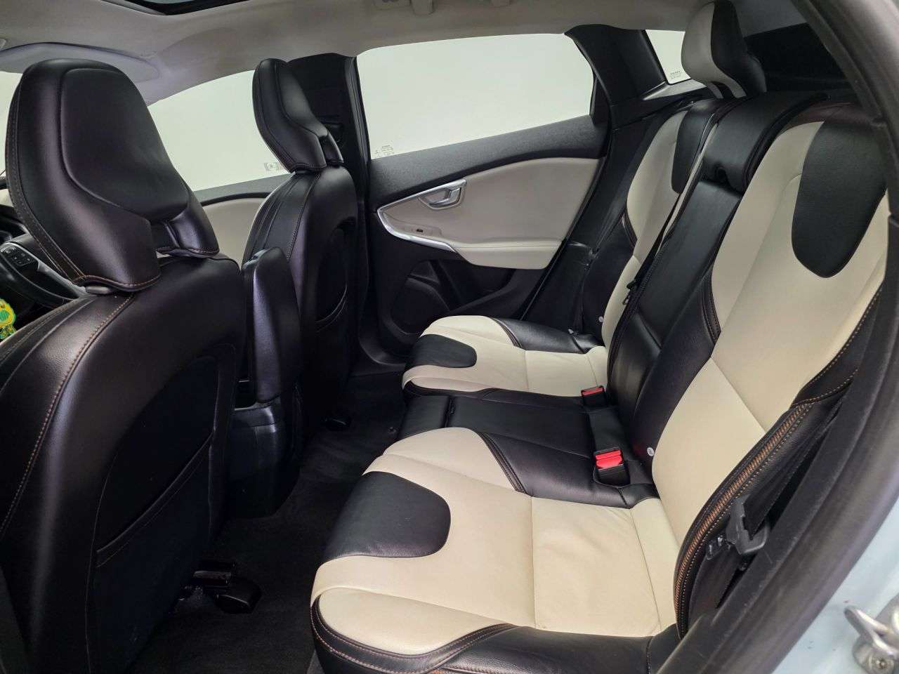 2016 VOLVO V40 CROSS COUNTRY 2016 VOLVO V40 CROSS COUNTRY