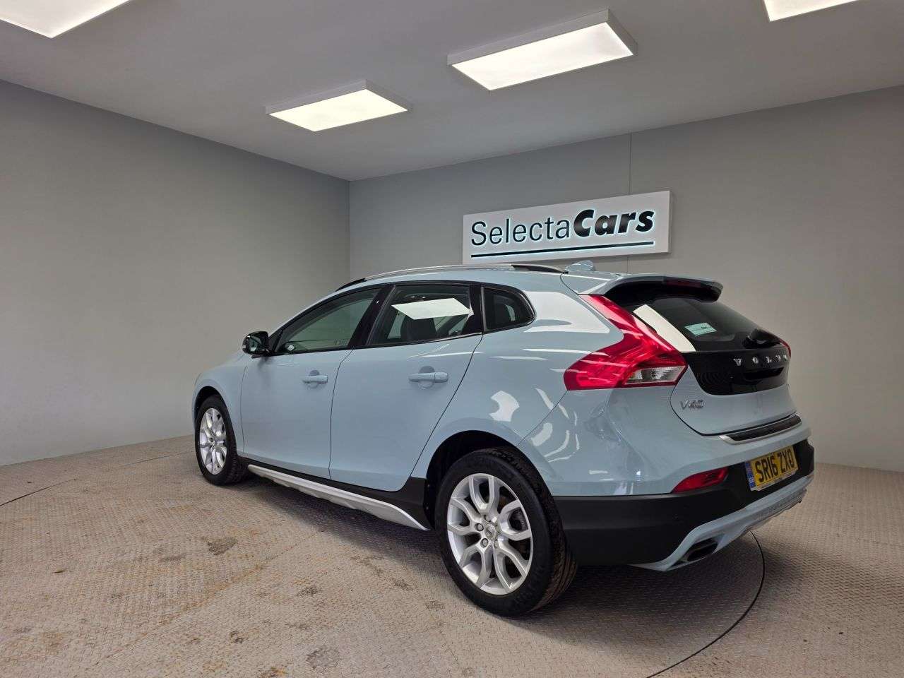 2016 VOLVO V40 CROSS COUNTRY 2016 VOLVO V40 CROSS COUNTRY