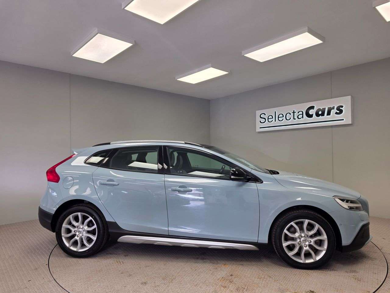 2016 VOLVO V40 CROSS COUNTRY 2016 VOLVO V40 CROSS COUNTRY