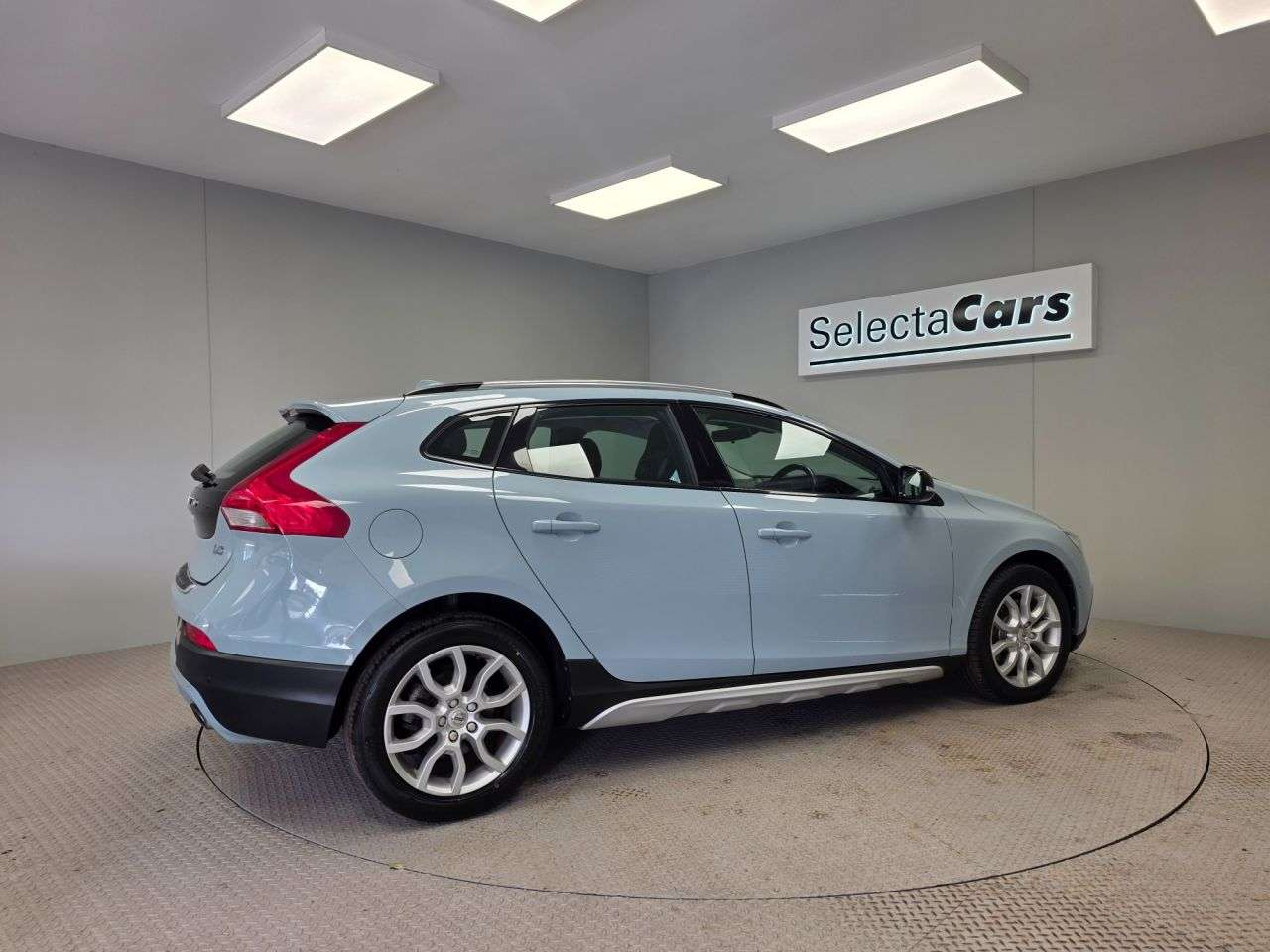 2016 VOLVO V40 CROSS COUNTRY 2016 VOLVO V40 CROSS COUNTRY