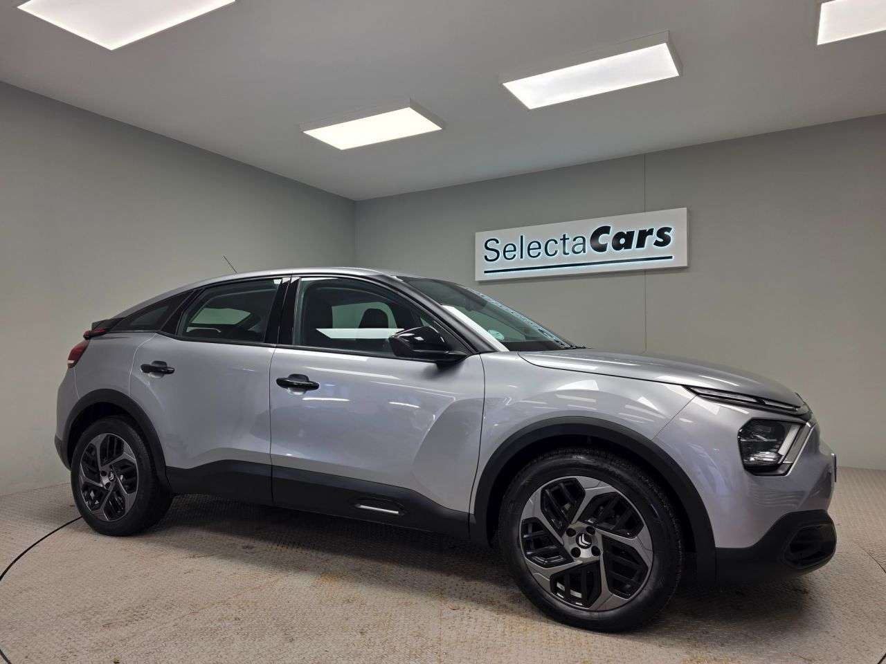 A 2023 CITROEN C4 1.2 PureTech Sense Hatchback 5dr Petrol Manual Euro 6 (s/s) (100 ps) A 2023 CITROEN C4 1.2 PureTech Sense Hatchback 5dr Petrol Manual Euro 6 (s/s) (100 ps)