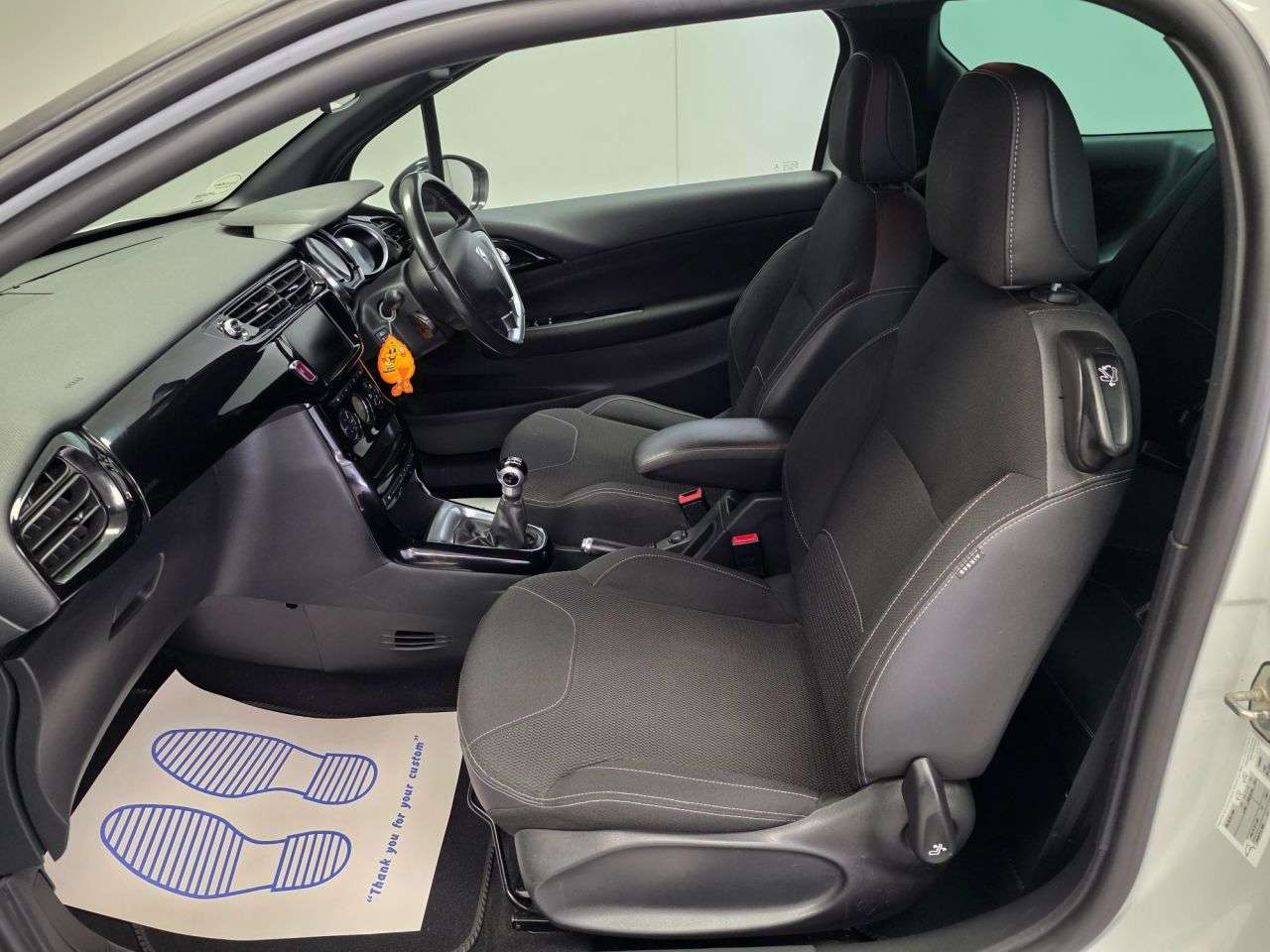 2017 DS AUTOMOBILES DS 3 2017 DS AUTOMOBILES DS 3