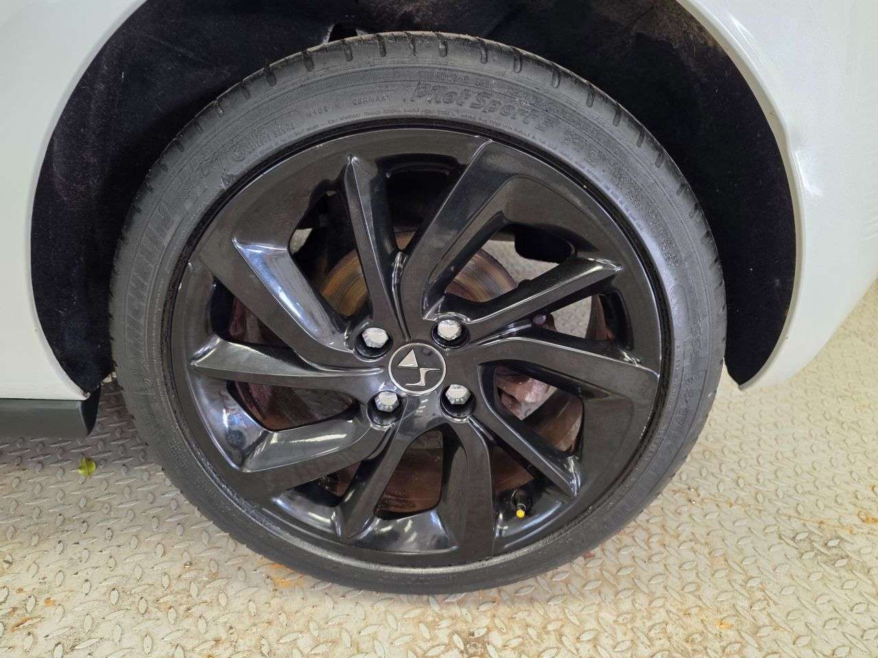 2017 DS AUTOMOBILES DS 3 2017 DS AUTOMOBILES DS 3