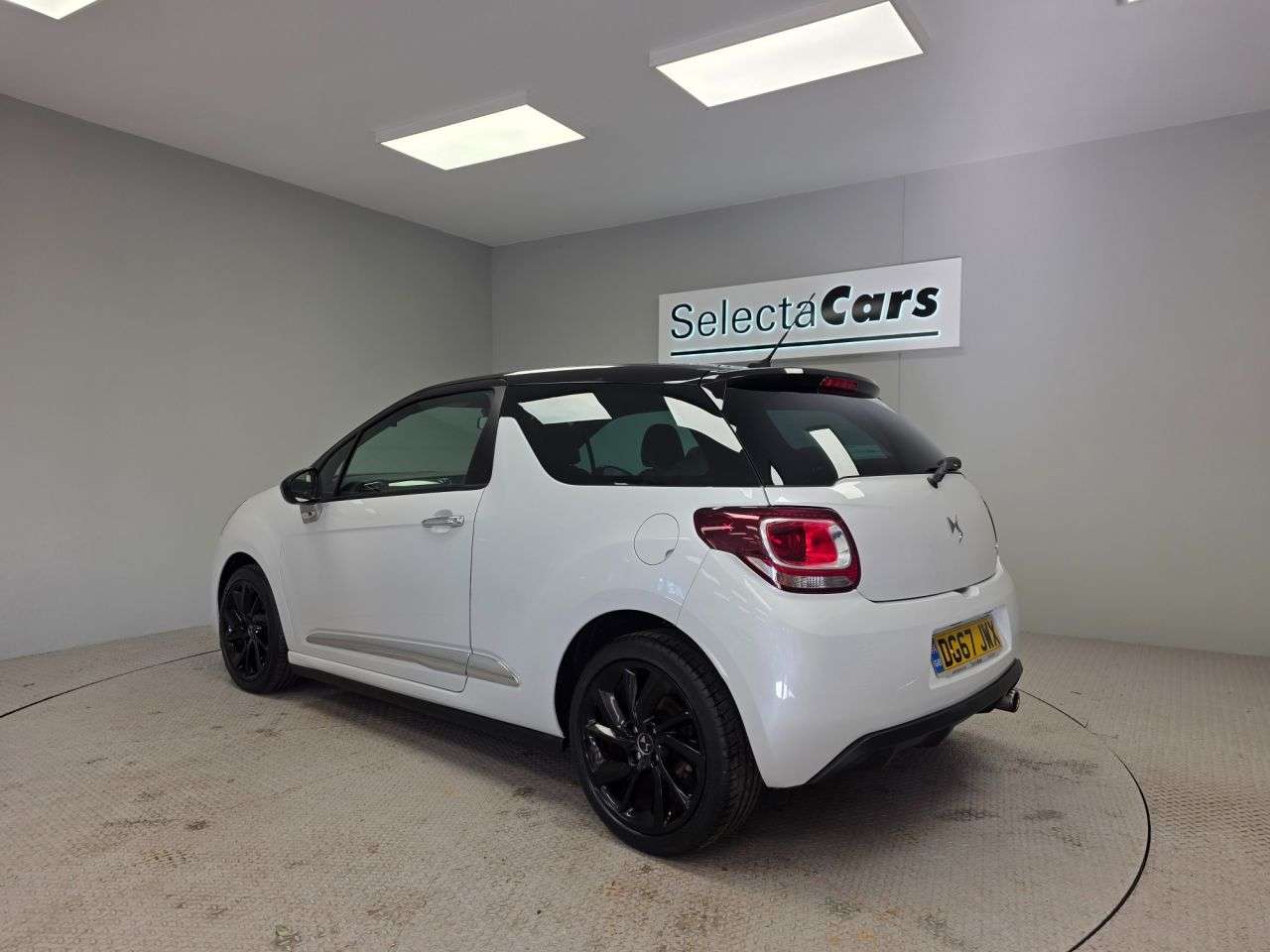 2017 DS AUTOMOBILES DS 3 2017 DS AUTOMOBILES DS 3