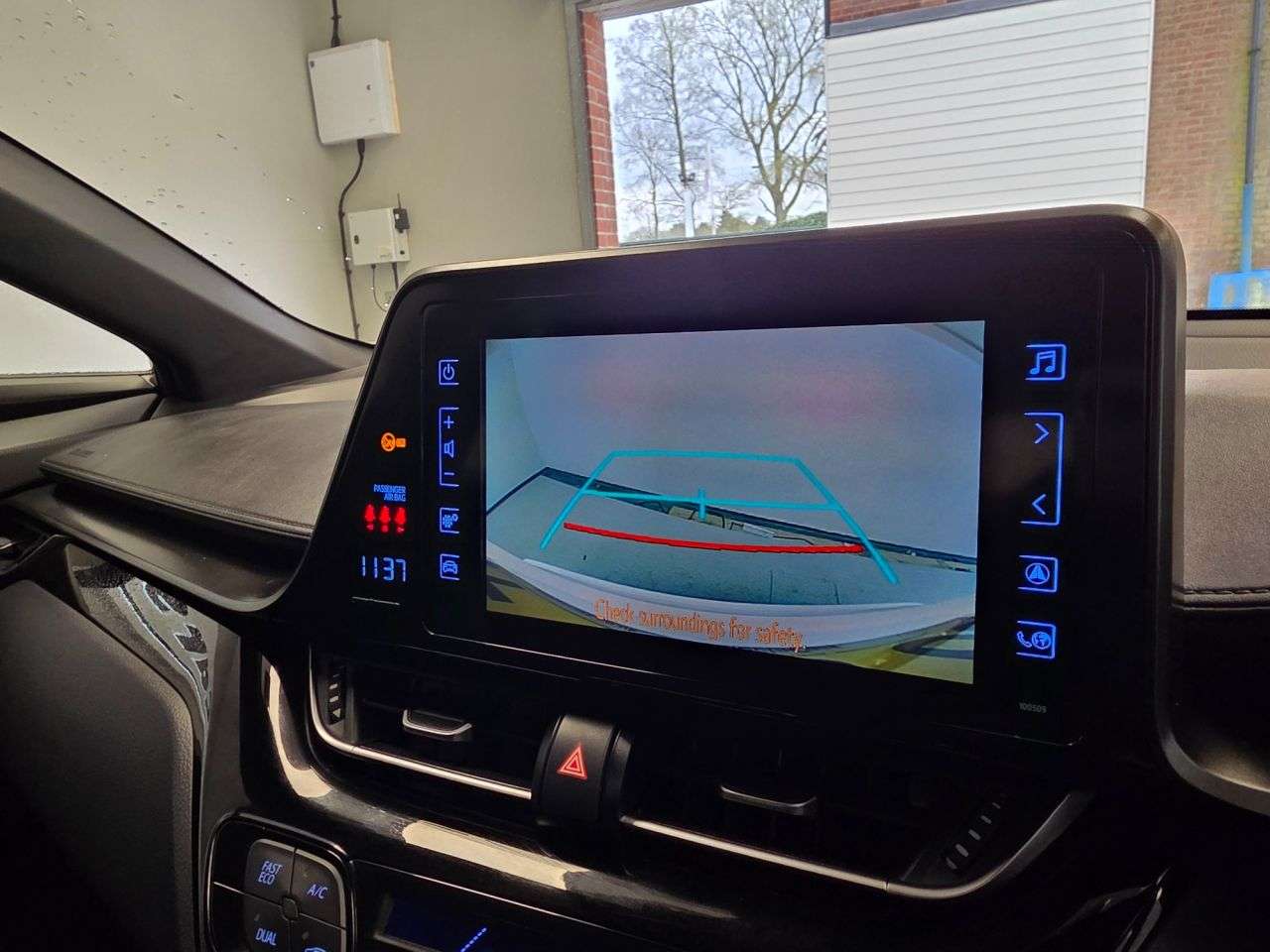 2019 TOYOTA C-HR 2019 TOYOTA C-HR