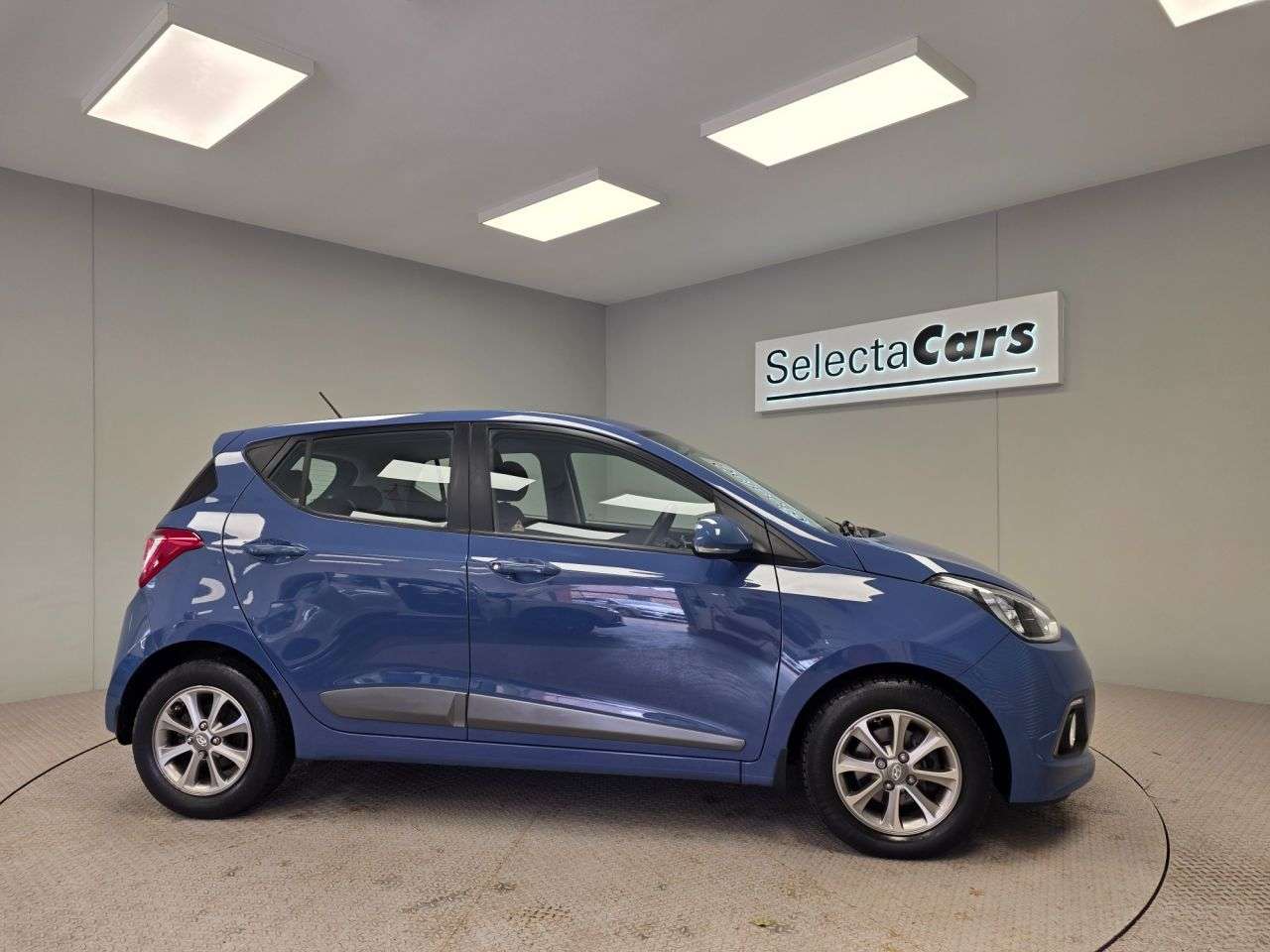 2016 HYUNDAI I10 2016 HYUNDAI I10