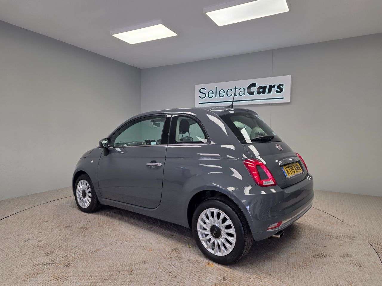 2019 FIAT 500 2019 FIAT 500