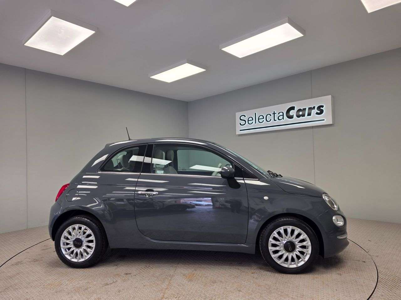2019 FIAT 500 2019 FIAT 500