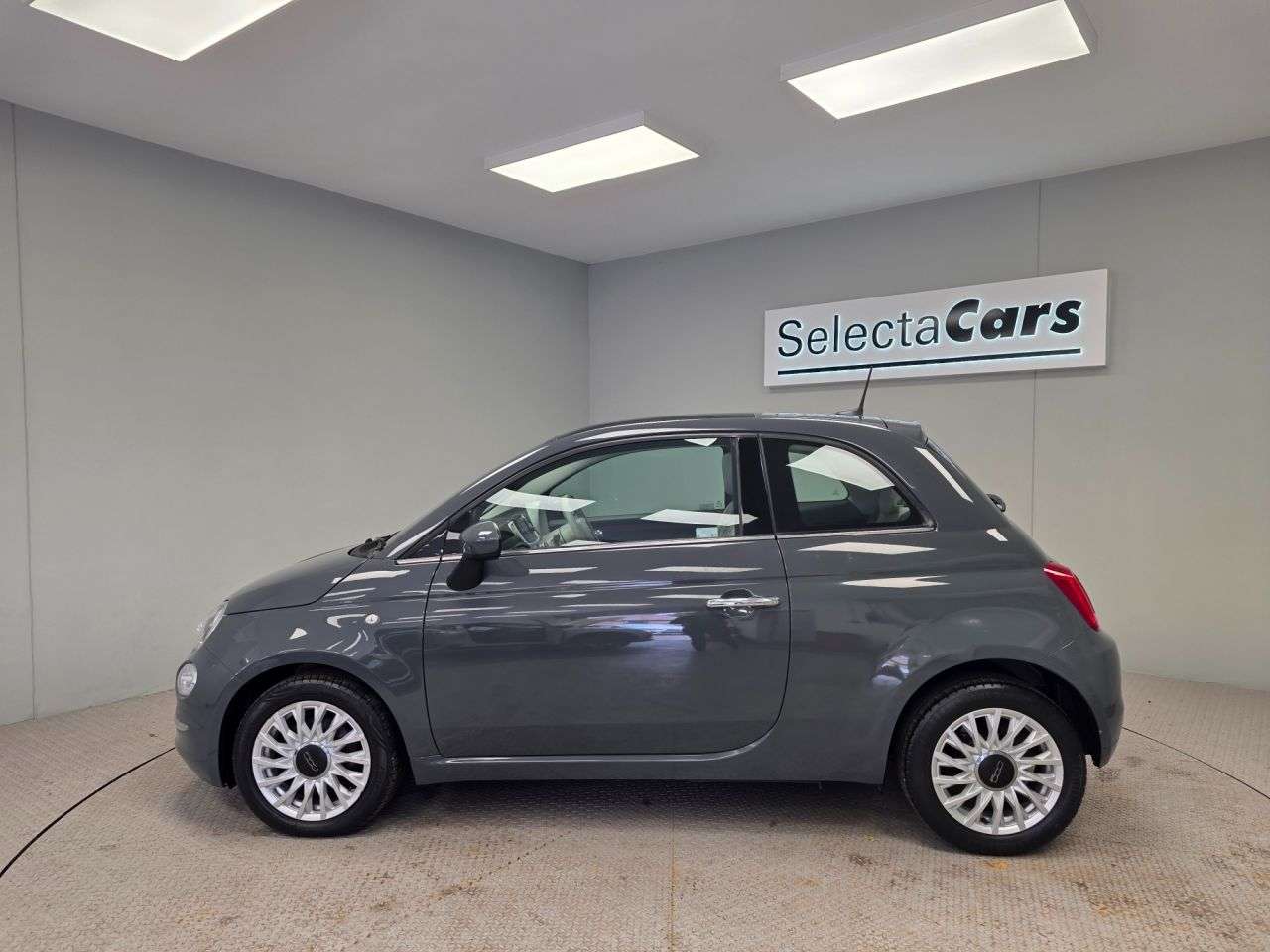 2019 FIAT 500 2019 FIAT 500