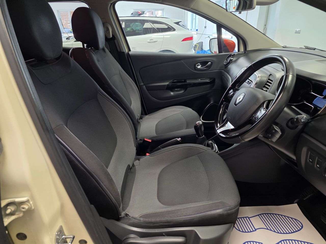 2016 RENAULT CAPTUR 2016 RENAULT CAPTUR