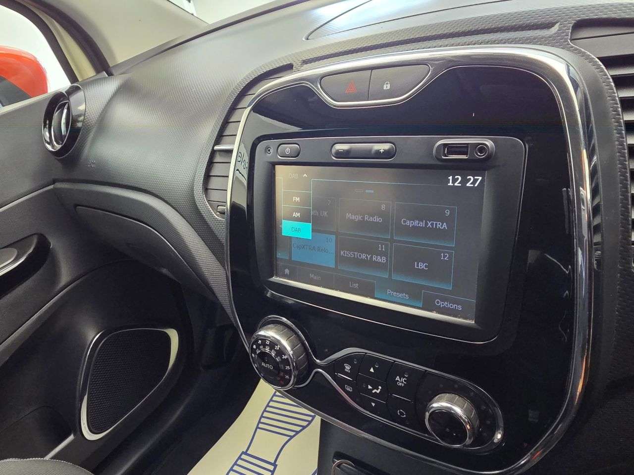 2016 RENAULT CAPTUR 2016 RENAULT CAPTUR