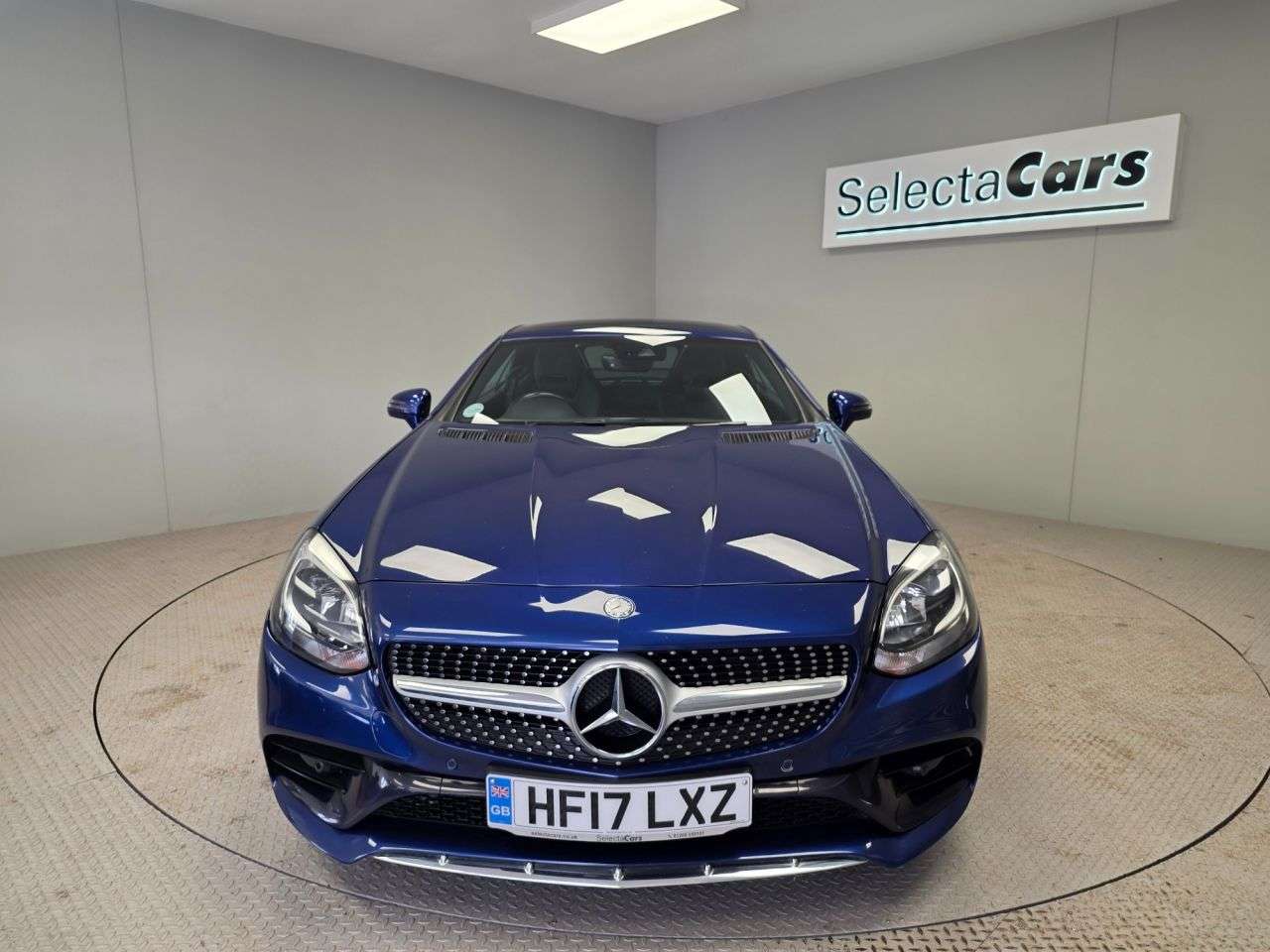 A 2017 MERCEDES-BENZ SLC 2.0 SLC200 AMG Line Convertible 2dr Petrol G-Tronic Euro 6 (s/s) (184 ps) A 2017 MERCEDES-BENZ SLC 2.0 SLC200 AMG Line Convertible 2dr Petrol G-Tronic Euro 6 (s/s) (184 ps)