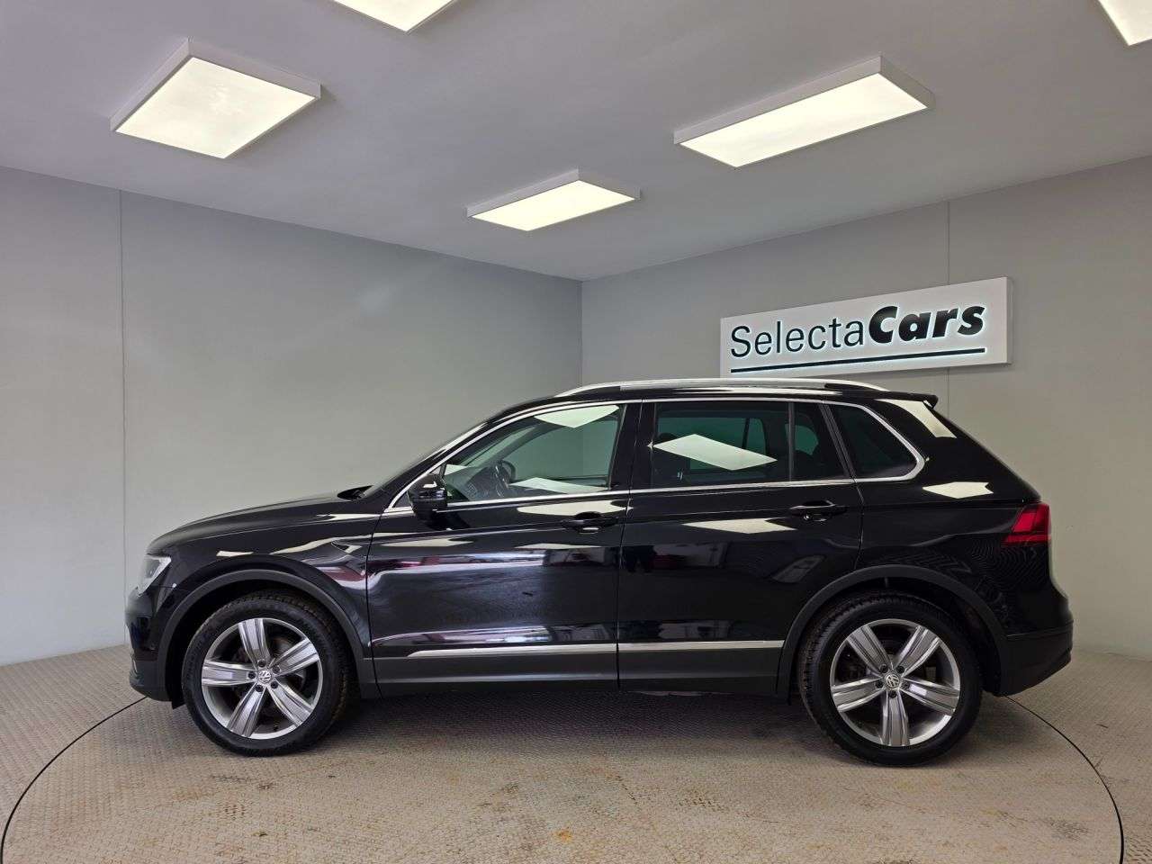 2019 VOLKSWAGEN TIGUAN 2019 VOLKSWAGEN TIGUAN