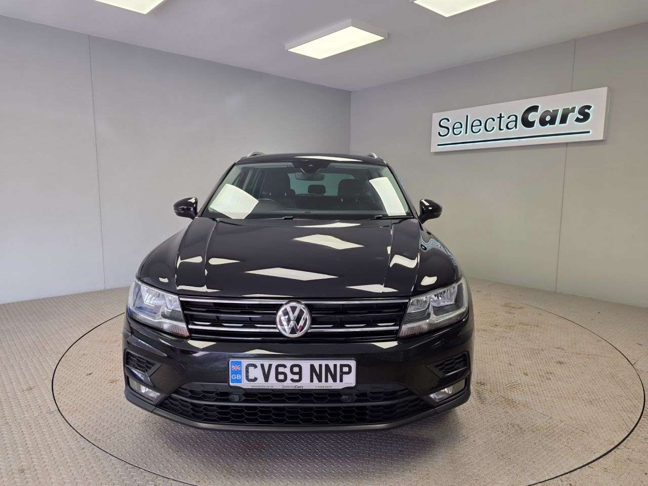 A 2019 VOLKSWAGEN TIGUAN 1.5 TSI EVO Match SUV 5dr Petrol Manual Euro 6 (s/s) (150 ps) A 2019 VOLKSWAGEN TIGUAN 1.5 TSI EVO Match SUV 5dr Petrol Manual Euro 6 (s/s) (150 ps)