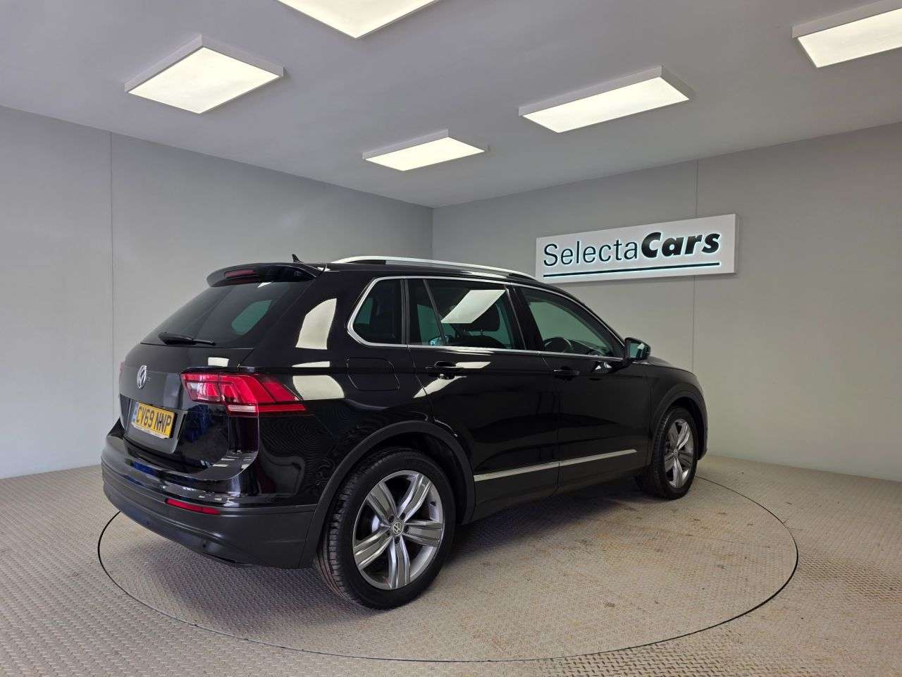 2019 VOLKSWAGEN TIGUAN 2019 VOLKSWAGEN TIGUAN