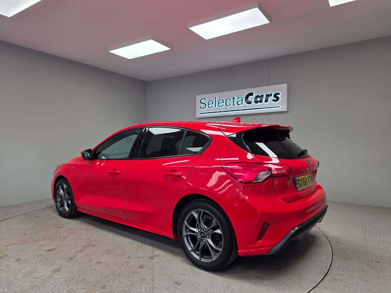 A 2019 FORD FOCUS 1.0T EcoBoost ST-Line Hatchback 5dr Petrol Manual Euro 6 (s/s) (125 ps) A 2019 FORD FOCUS 1.0T EcoBoost ST-Line Hatchback 5dr Petrol Manual Euro 6 (s/s) (125 ps)