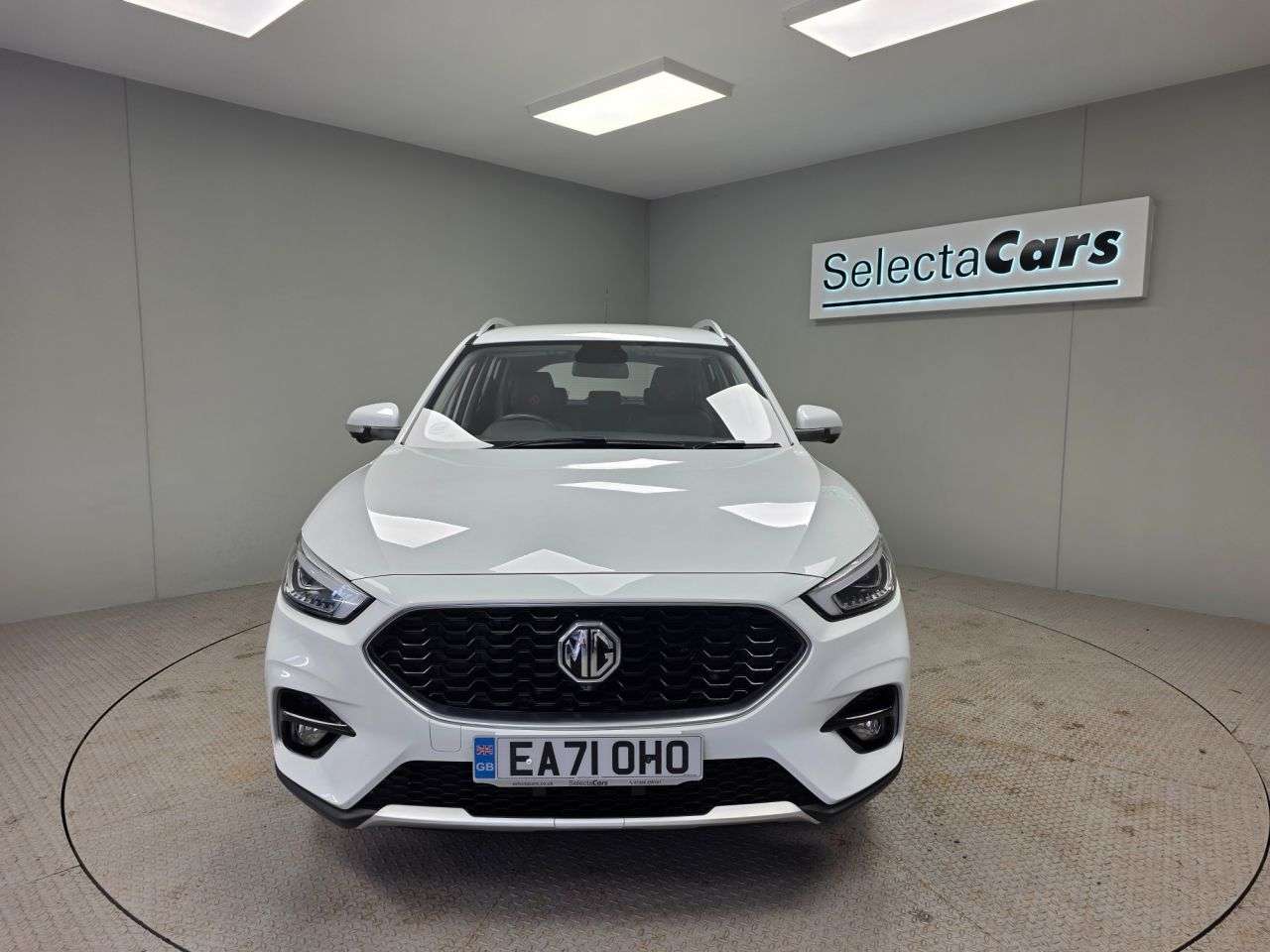 A 2021 MG MG ZS 1.0 T-GDI Exclusive SUV 5dr Petrol Auto Euro 6 (111 ps) A 2021 MG MG ZS 1.0 T-GDI Exclusive SUV 5dr Petrol Auto Euro 6 (111 ps)