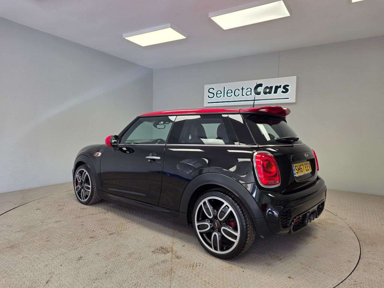 A 2017 MINI HATCH 2.0 John Cooper Works Hatchback 3dr Petrol Manual Euro 6 (s/s) (231 ps) A 2017 MINI HATCH 2.0 John Cooper Works Hatchback 3dr Petrol Manual Euro 6 (s/s) (231 ps)