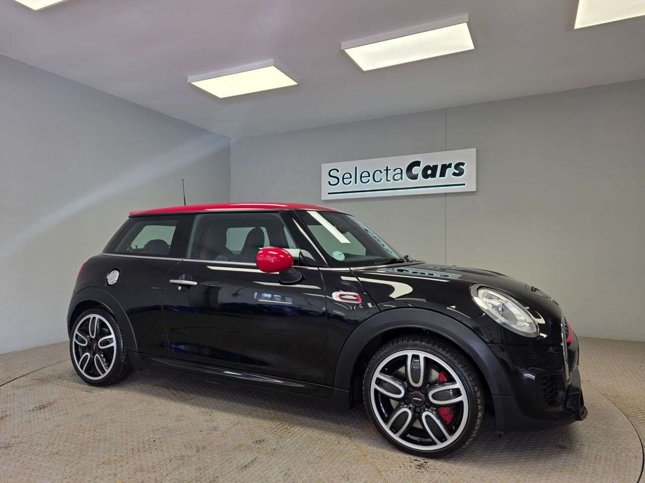 A 2017 MINI HATCH 2.0 John Cooper Works Hatchback 3dr Petrol Manual Euro 6 (s/s) (231 ps) A 2017 MINI HATCH 2.0 John Cooper Works Hatchback 3dr Petrol Manual Euro 6 (s/s) (231 ps)