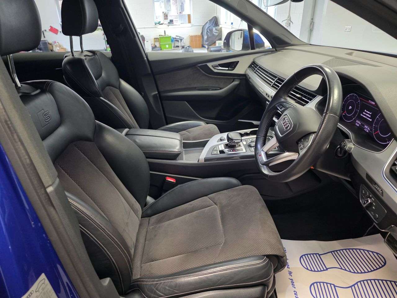 2017 AUDI Q7 2017 AUDI Q7