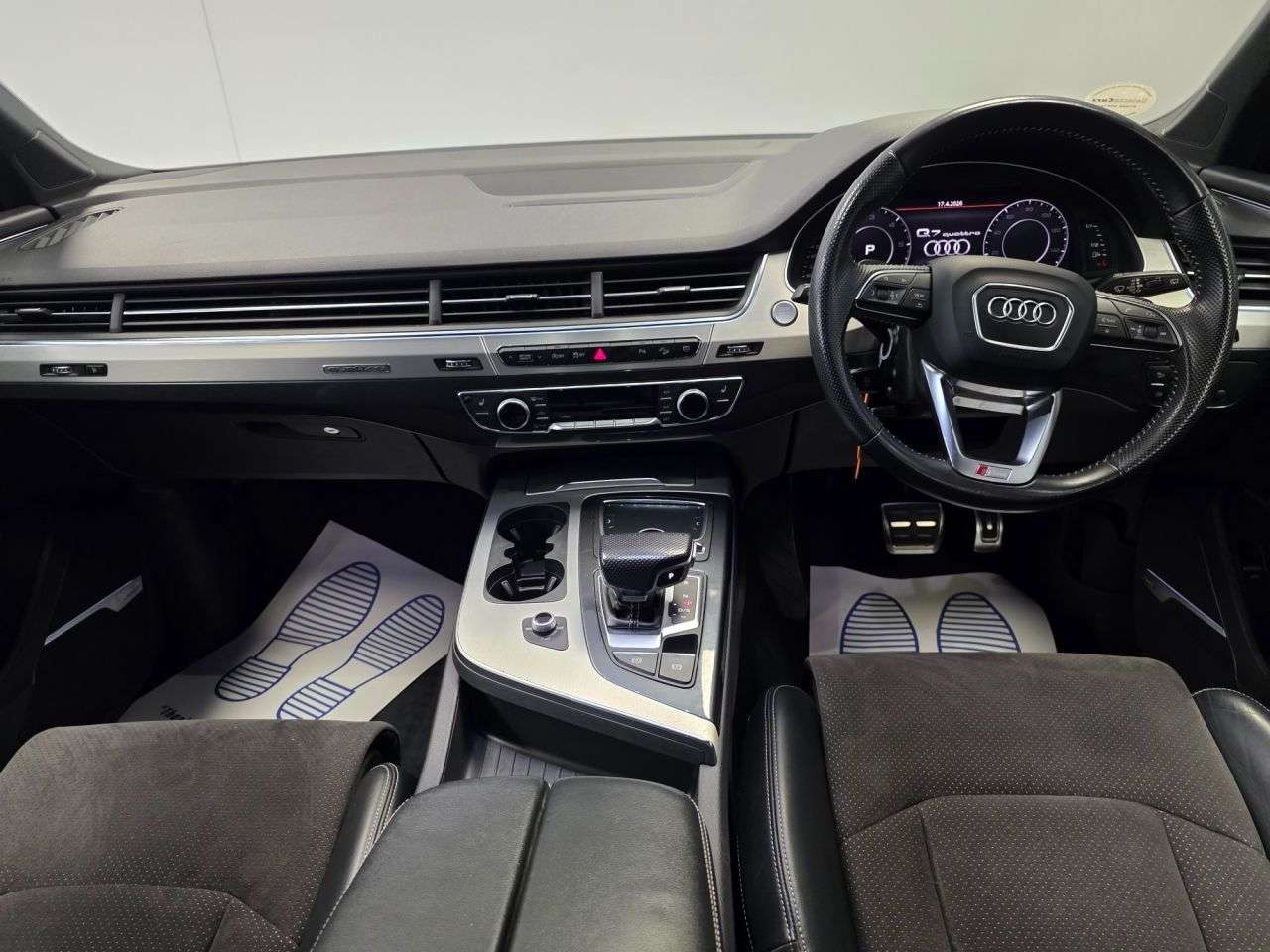 2017 AUDI Q7 2017 AUDI Q7
