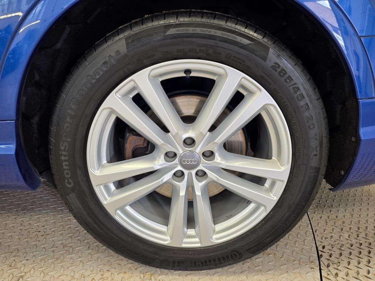 2017 AUDI Q7 2017 AUDI Q7