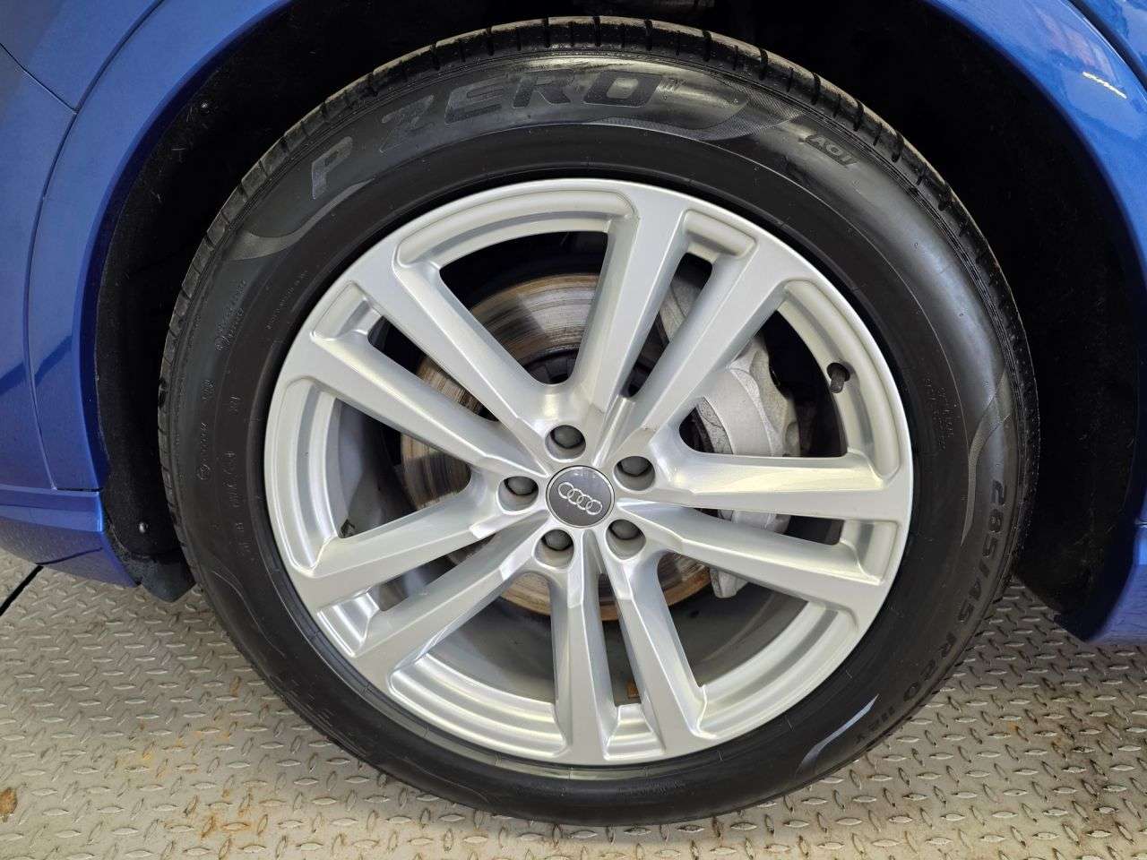 2017 AUDI Q7 2017 AUDI Q7