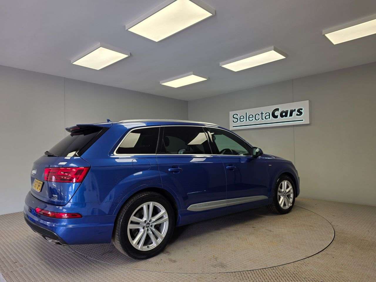 2017 AUDI Q7 2017 AUDI Q7