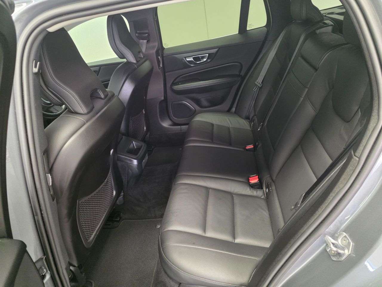 2020 VOLVO V60 2020 VOLVO V60