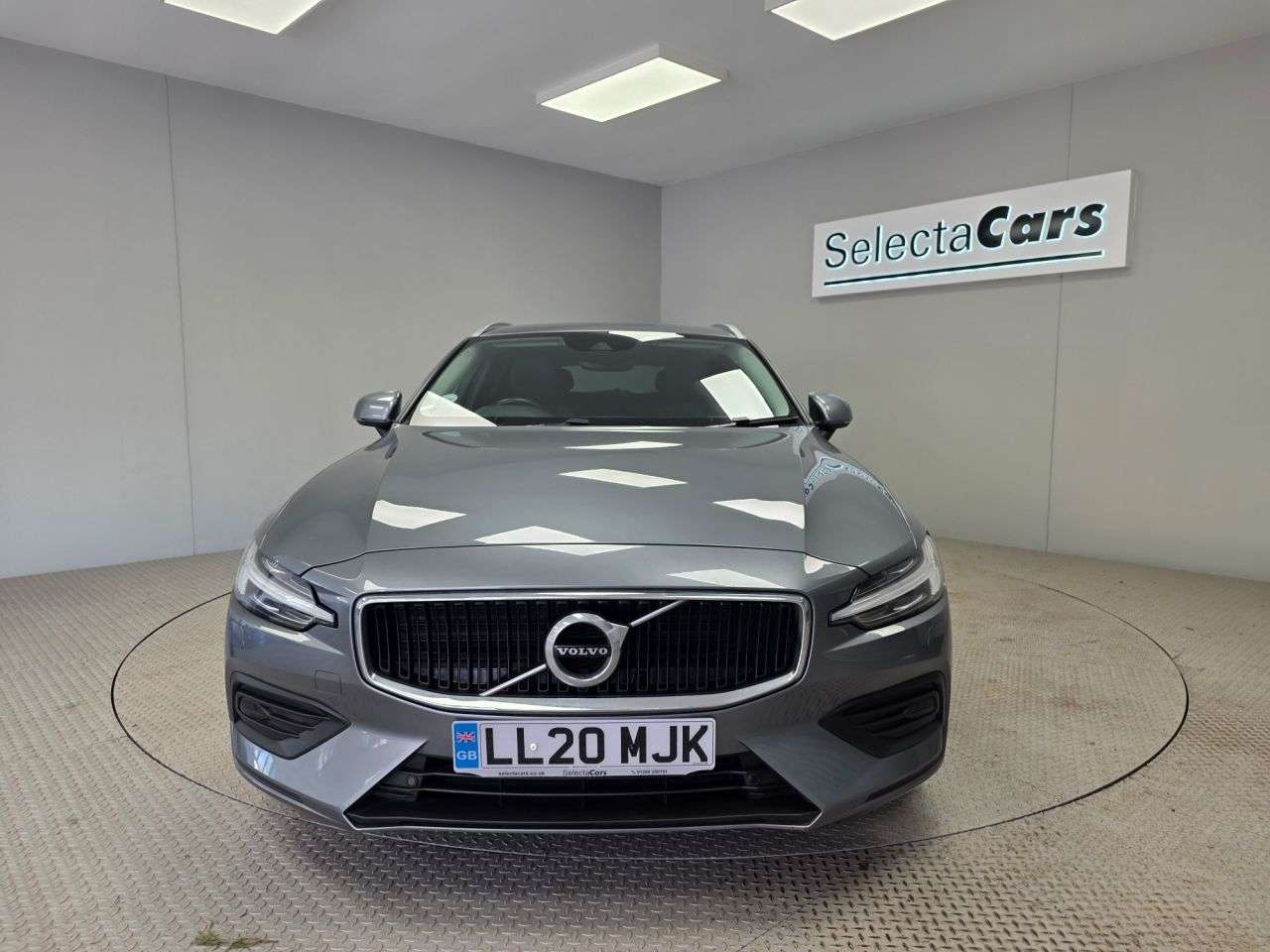 2020 VOLVO V60 2020 VOLVO V60