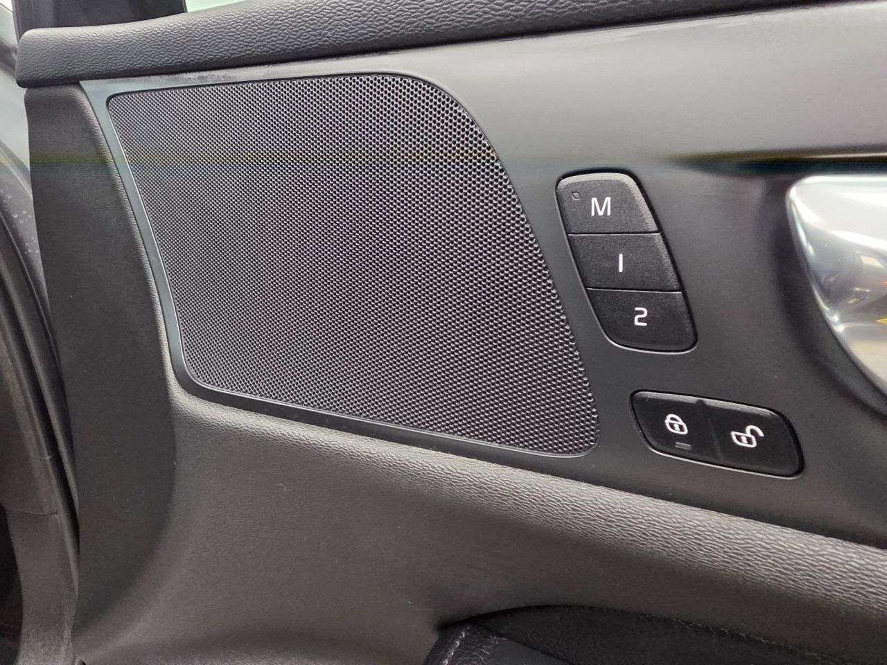 2020 VOLVO V60 2020 VOLVO V60