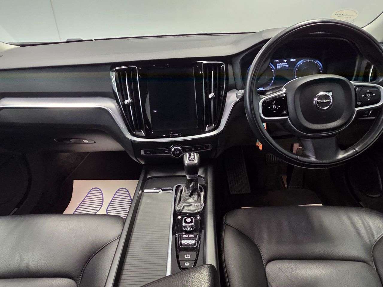 2020 VOLVO V60 2020 VOLVO V60