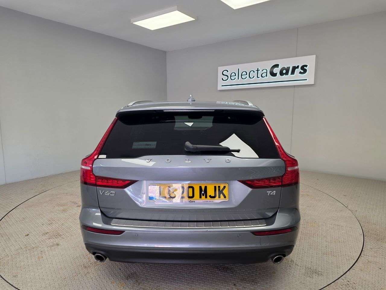 2020 VOLVO V60 2020 VOLVO V60