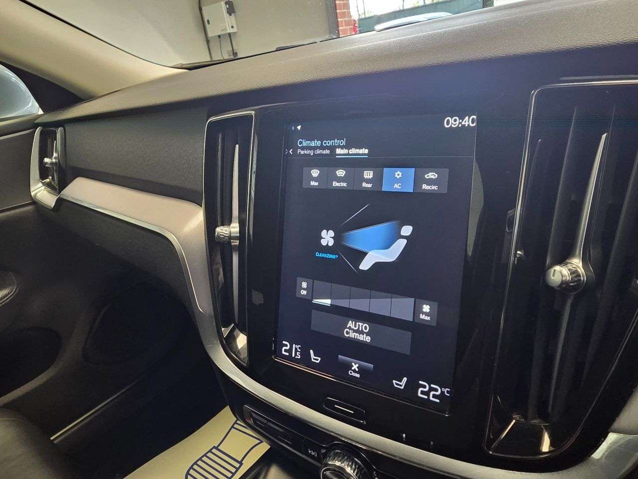 2020 VOLVO V60 2020 VOLVO V60